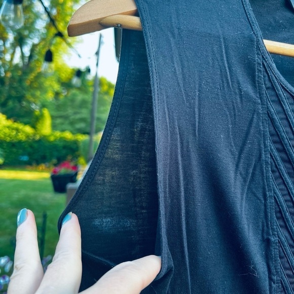BCBGMaxazria Women's Black Drapery Tank Top Sheer Size M - Picture 5 of 6